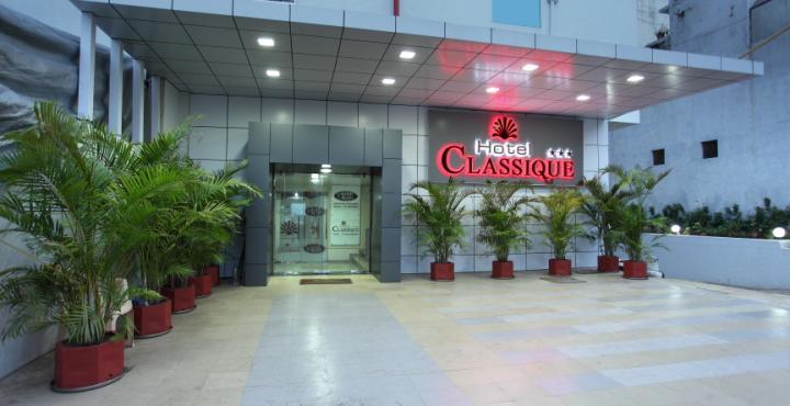 Hotel Classique Rajkot Exterior foto
